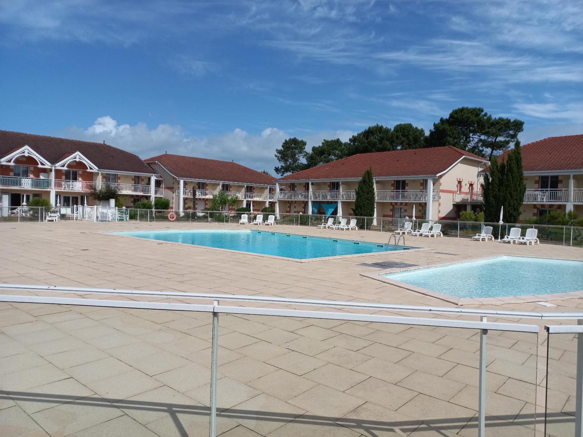 Appartement Le Verdon Sur Mer Bagian luar foto